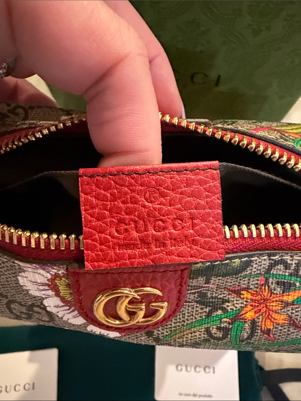 GUCCI | ✨LIKE NEW✨ Soft GG Supreme Monogram Flora Ophidia Cosmetic Case - Picture 8 of 9